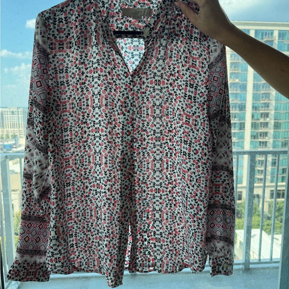 LOFT Women's Red and Black Patterned Blouse
